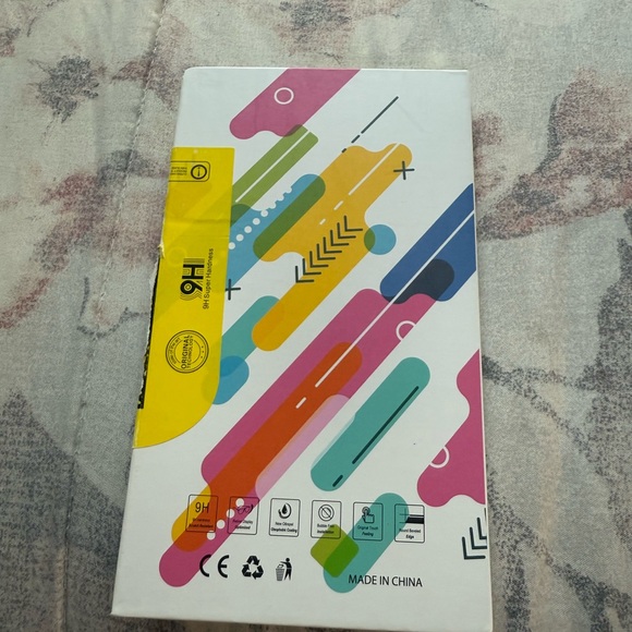 Privacy Screen Protector for iPhone 11/XR - 6.1 Inch (2 Pack) - Picture 4 of 5